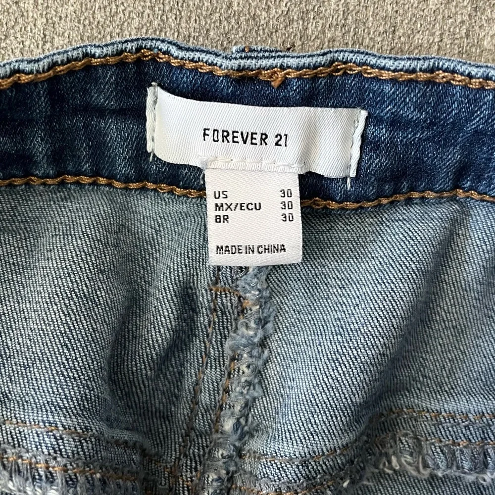 Forever 21 Skinny Jeans Size 30